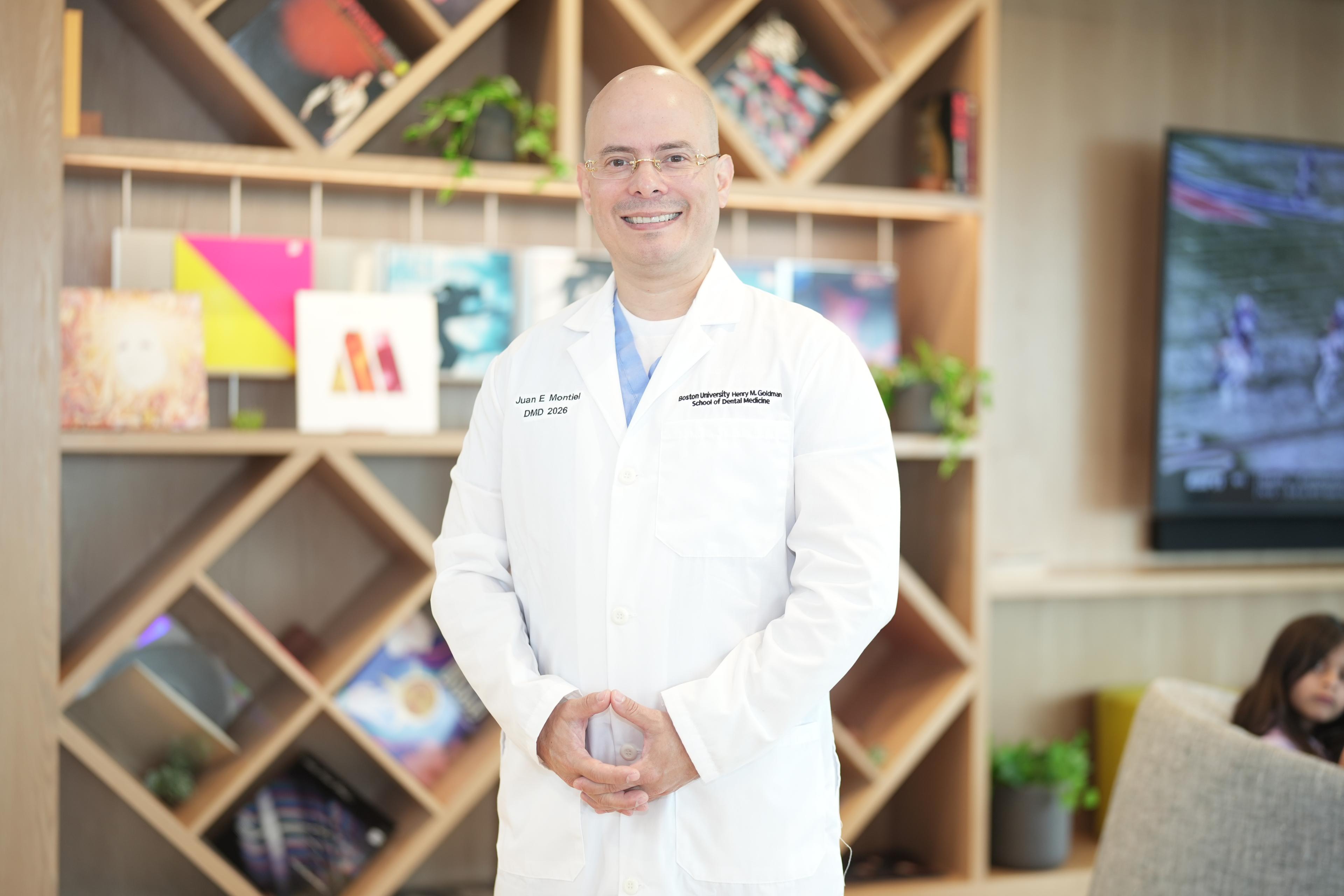 Dr. Juan E. Montiel